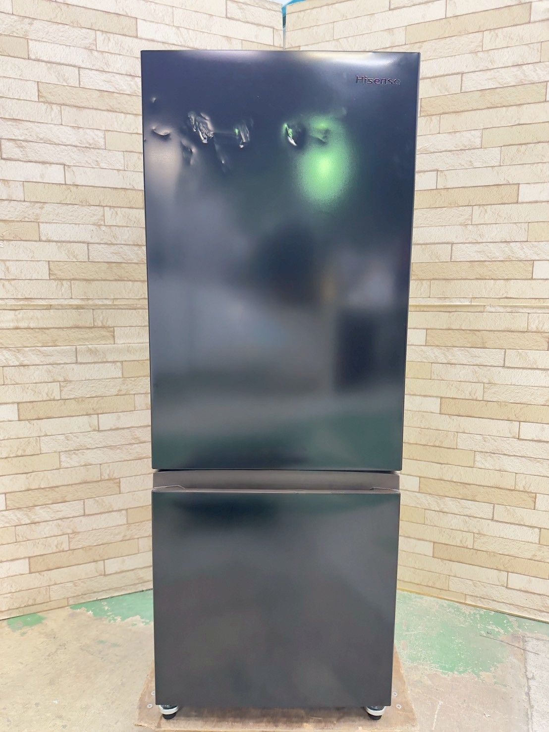 大阪送料無料★3か月保障付き★冷蔵庫★2023年★HR-D16FB★SR-89 大阪送料無料☆3か月保障付き☆冷蔵庫☆ハイセンス☆2ドア☆2024年☆HR