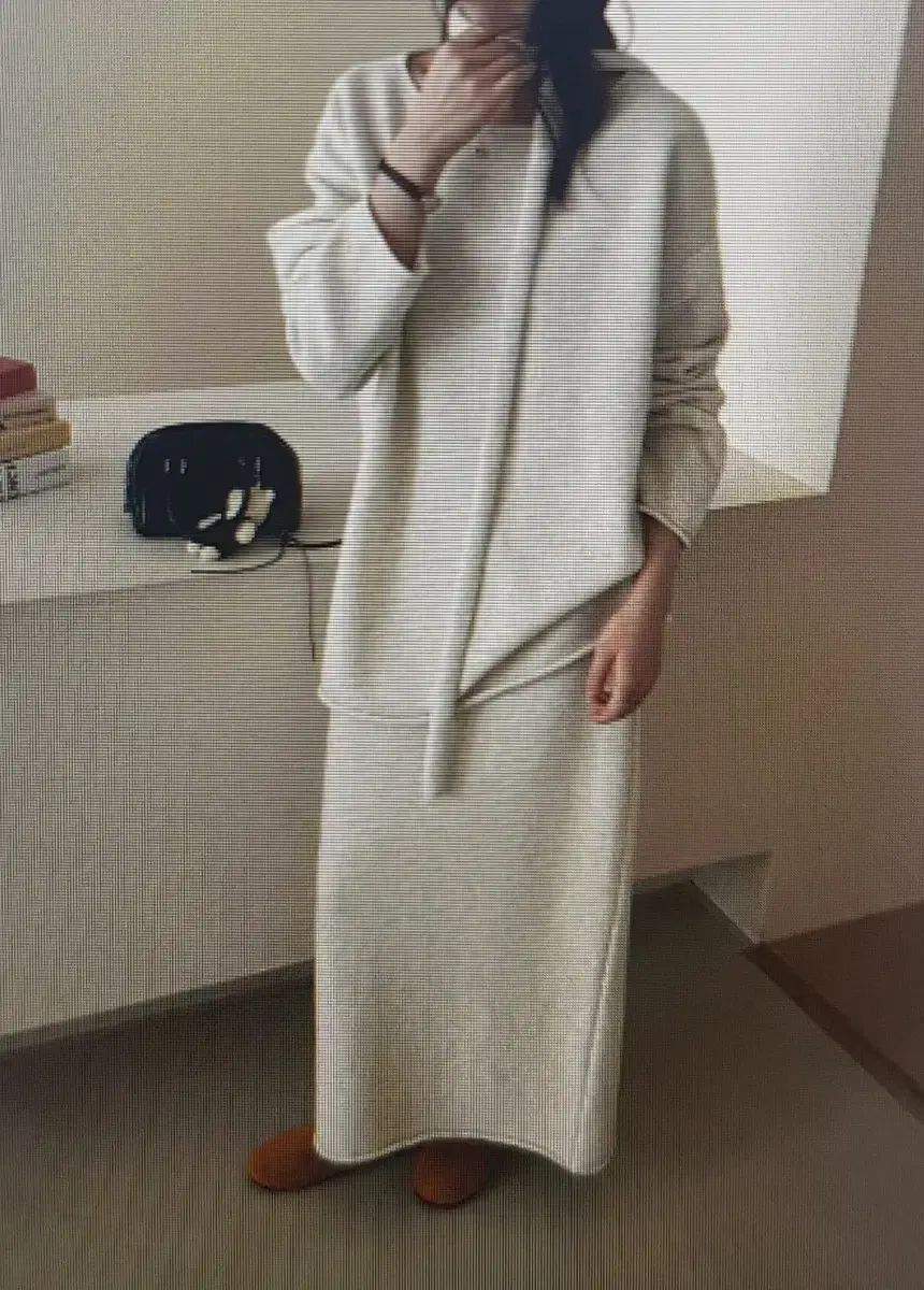 海外配送 ニットセーター ロング丈スカート 薄いマフラー 3ピースセット