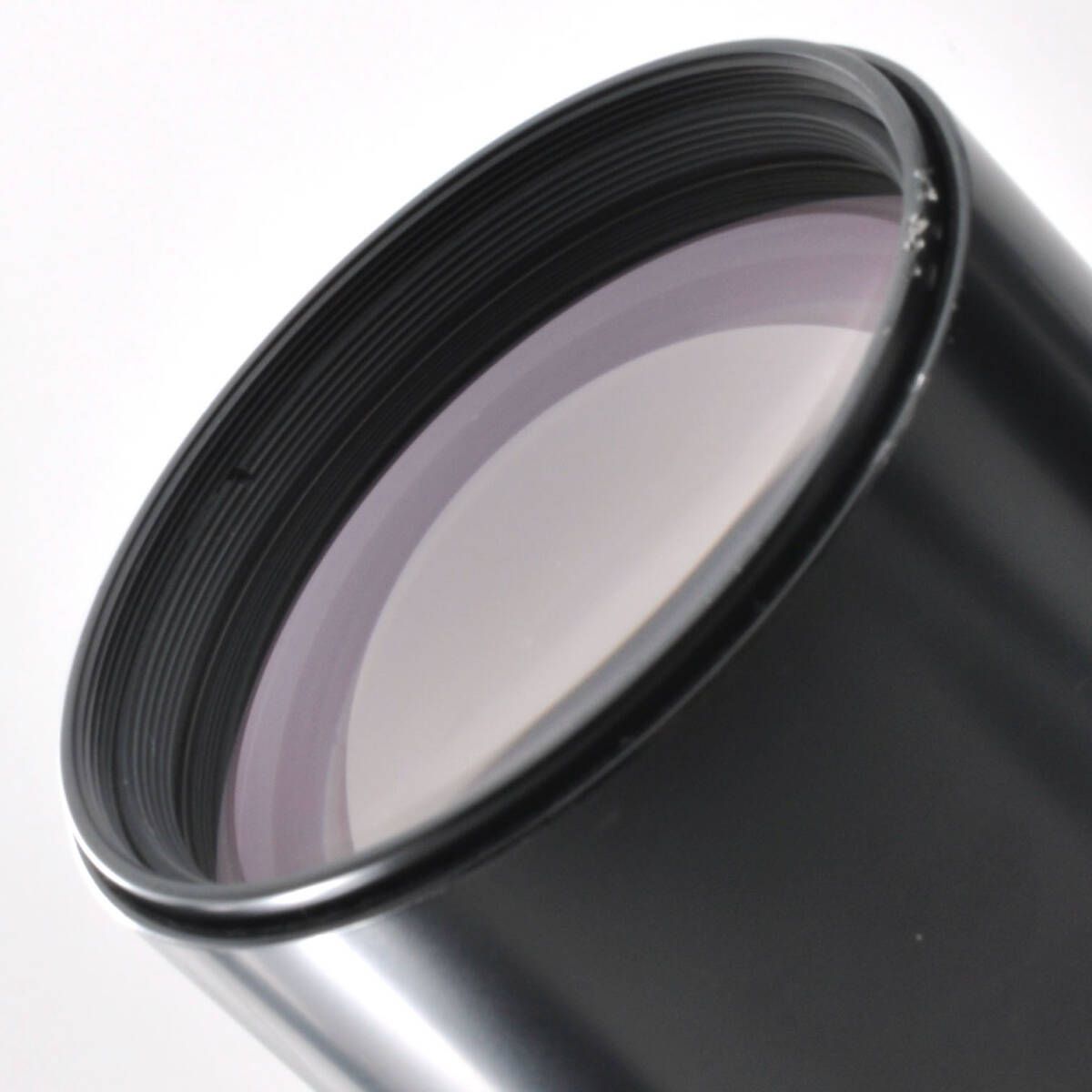 僅かなキズを抱えたレンズ君