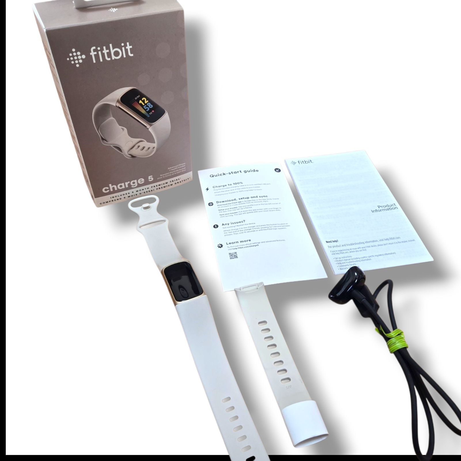 管理番号3139 Suica対応 Fitbit Charge 5 トラッカー ルナホワイト ソフトゴールド 最大7日間のバッテリーライフ GPS搭載 スマートウォッチ