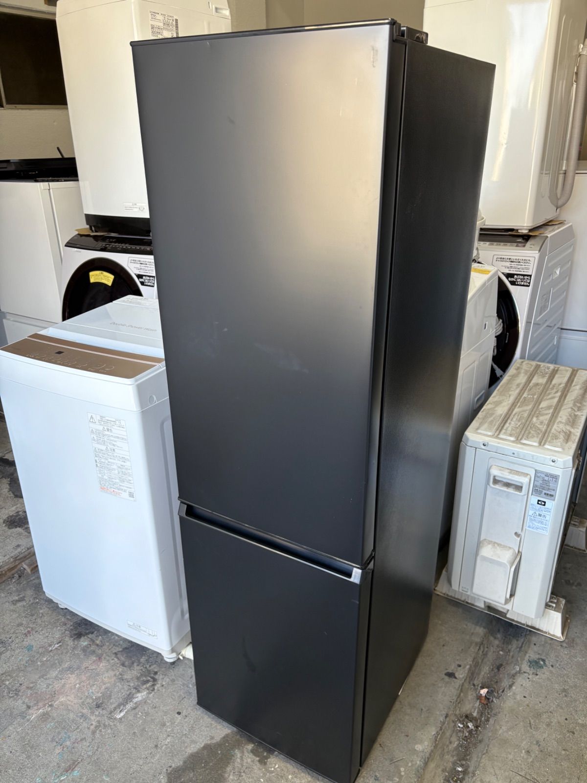 高年式】アイリスオーヤマ 冷蔵庫 170L ブラック AZRSD-17A-B 2ドア 右