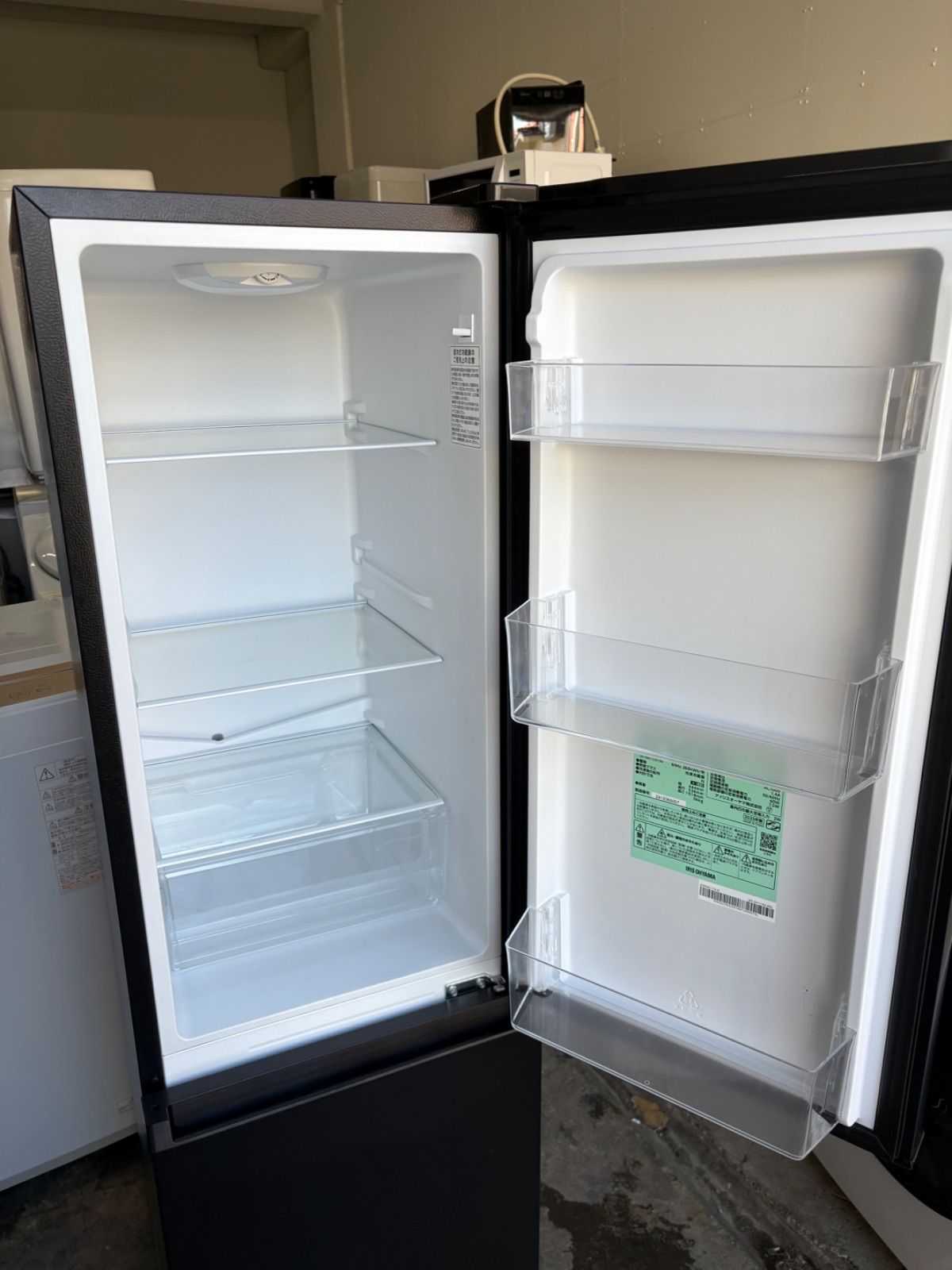 高年式】アイリスオーヤマ 冷蔵庫 170L ブラック AZRSD-17A-B 2ドア 右