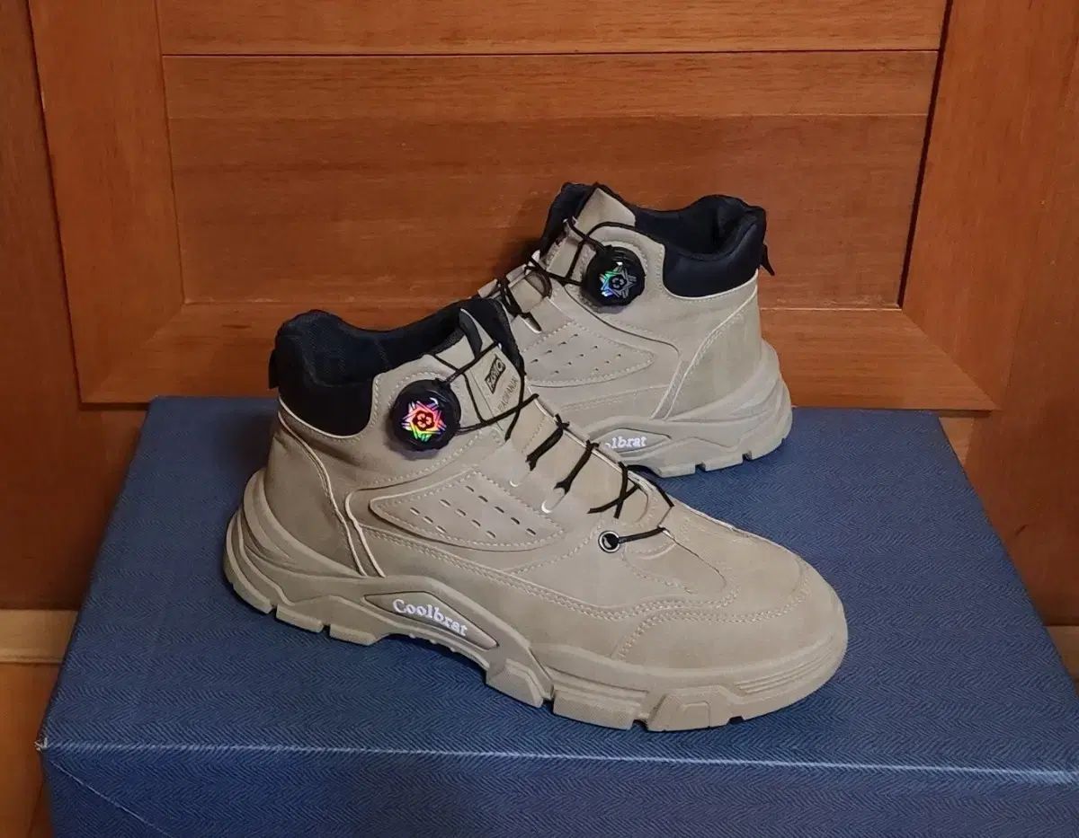 ダイアル スニーカー 新品 260 265 ウォーカーブーツ