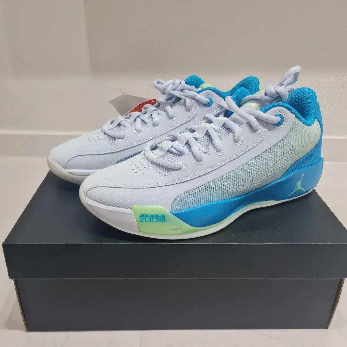 ジョーダン ルカ77 バスケシューズ 280