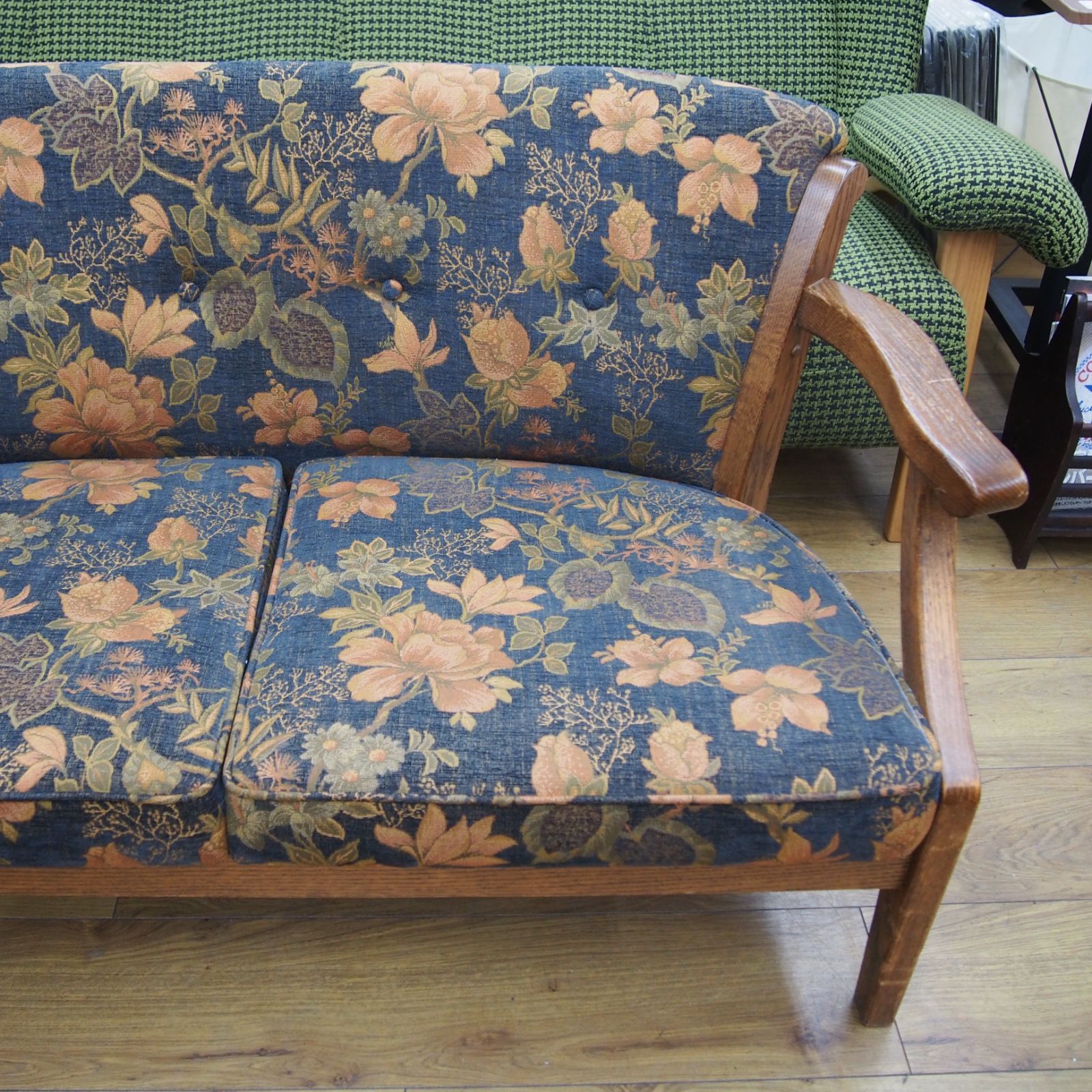 インスタ動画掲載しています! 定価20万円のお品物! 本州限定送料無料