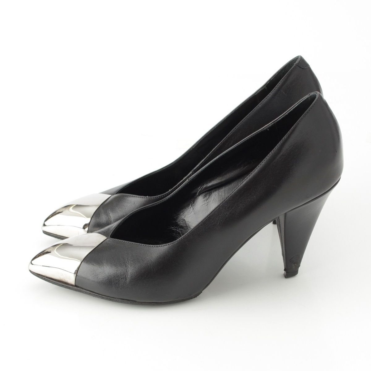 メタル アーモンドトゥ