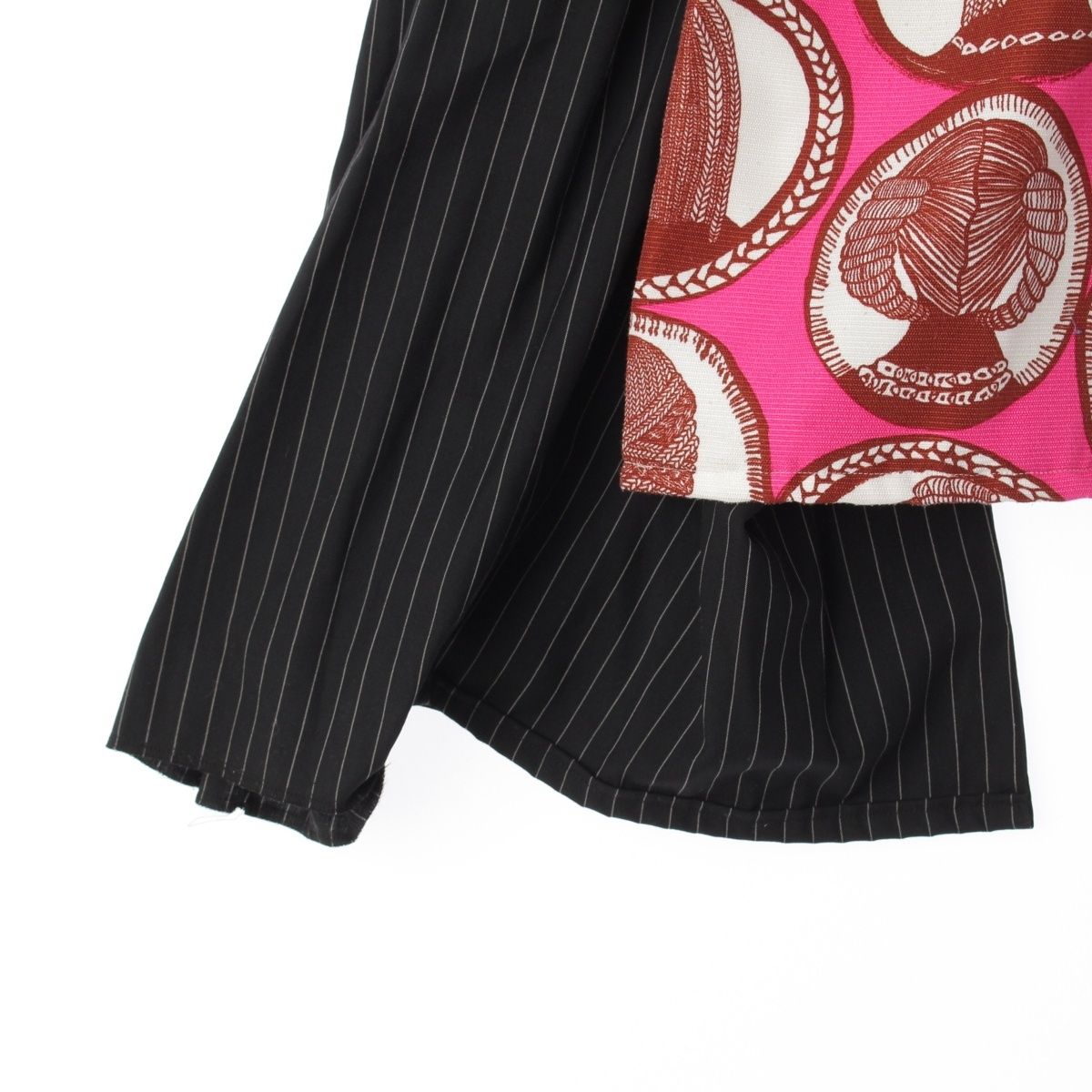 ブラック ピンク