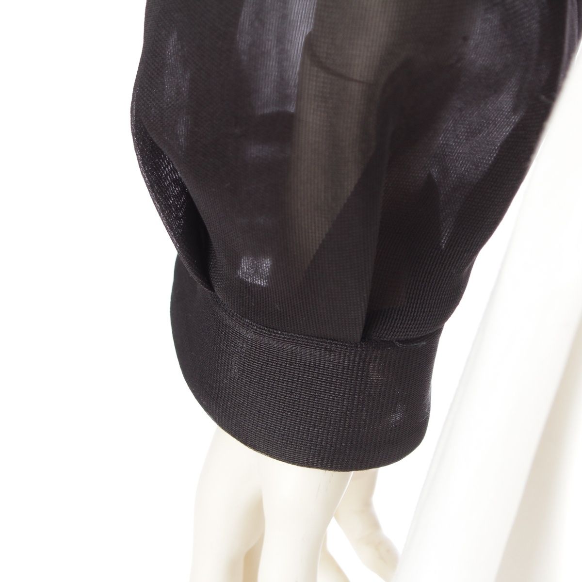 メゾンドドルチェ maison de Dolce. クロップド丈 ジップアップ