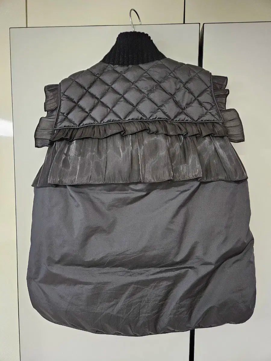 O 2nd ブラック キルティング グースダウン ベスト