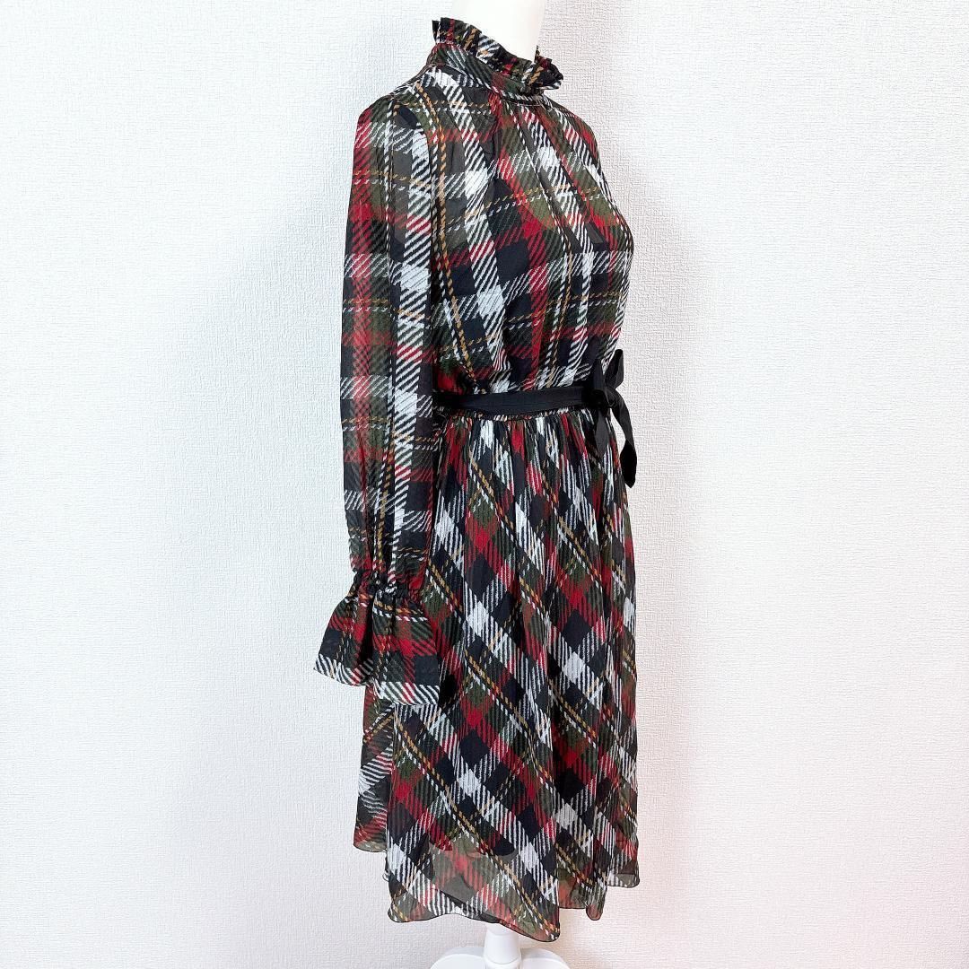 【美品】Blugirl Blumarine 襟元袖フリルAラインフレアワンピース 美品】Blugirl Blumarine 襟元袖フリルAラインフレアワンピース 美品