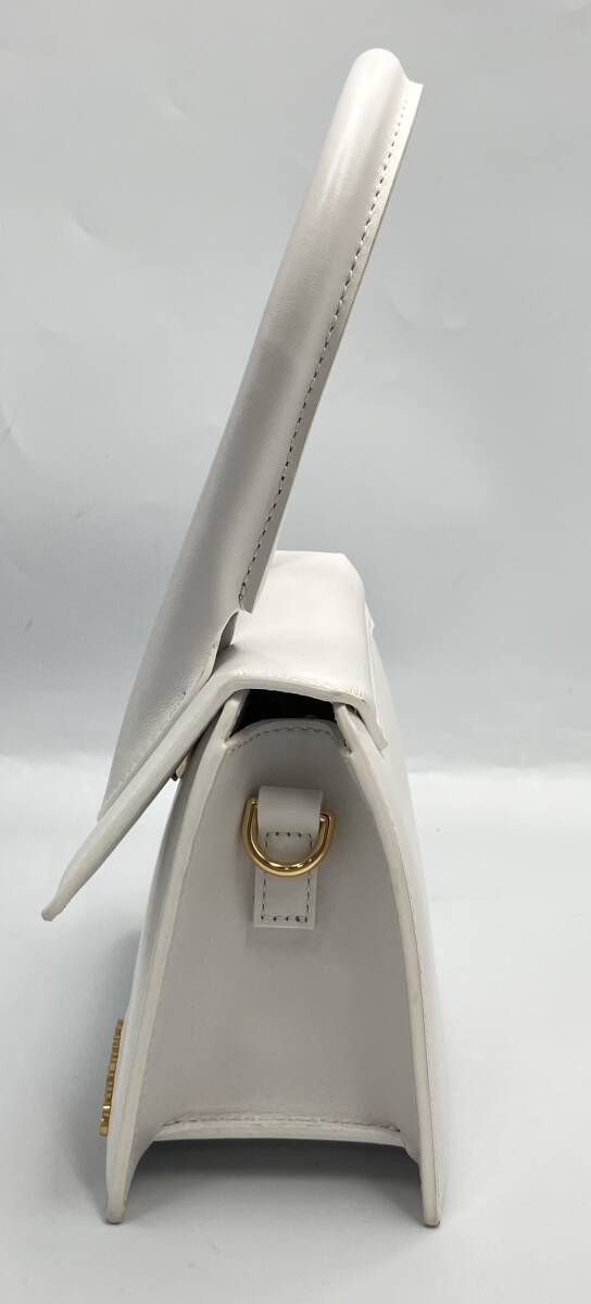 JACQUEMUS ホワイト ゴールドロゴ 213BA002-3000 ハンドバッグ