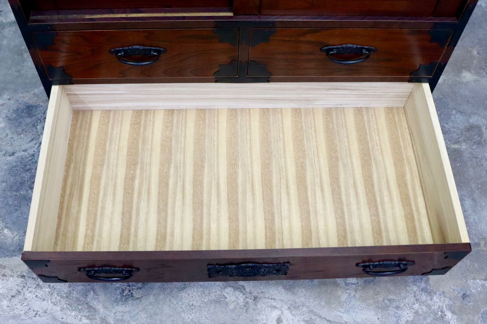 GMIK597○民芸家具 欅 サイドボード 水屋 食器棚 和箪笥 和家具 茶棚