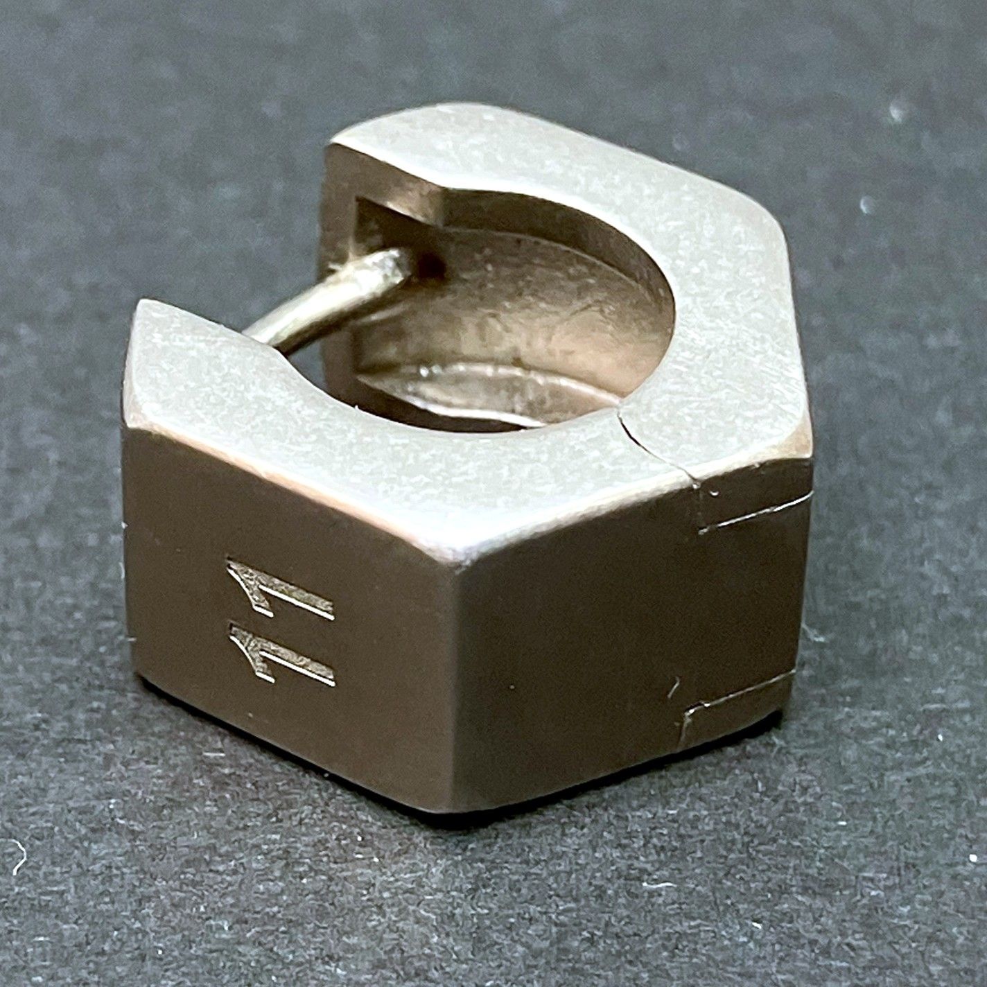 01 w 5641 メゾン マルジェラ MAISON ナット 六角 フープピアス SV 0272 951 箱 両耳用 ピアス 品