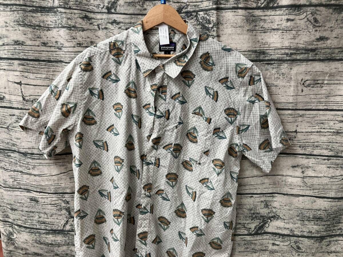 Patagonia 52691SP23 半袖シャツ 52691SP23 ボタニカル柄 Lサイズ