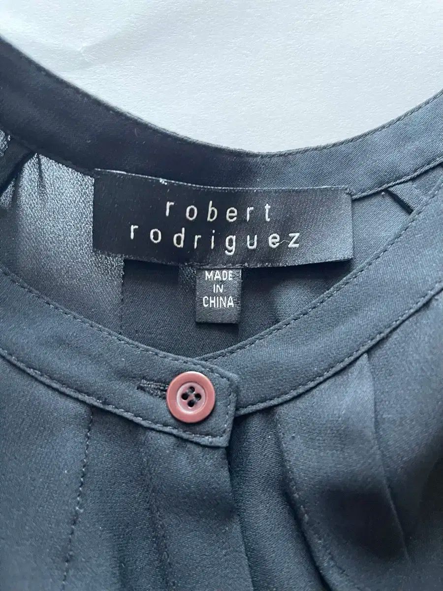 Robert Rodriguez ロバート ロドリゲス シルク100 ブラウス