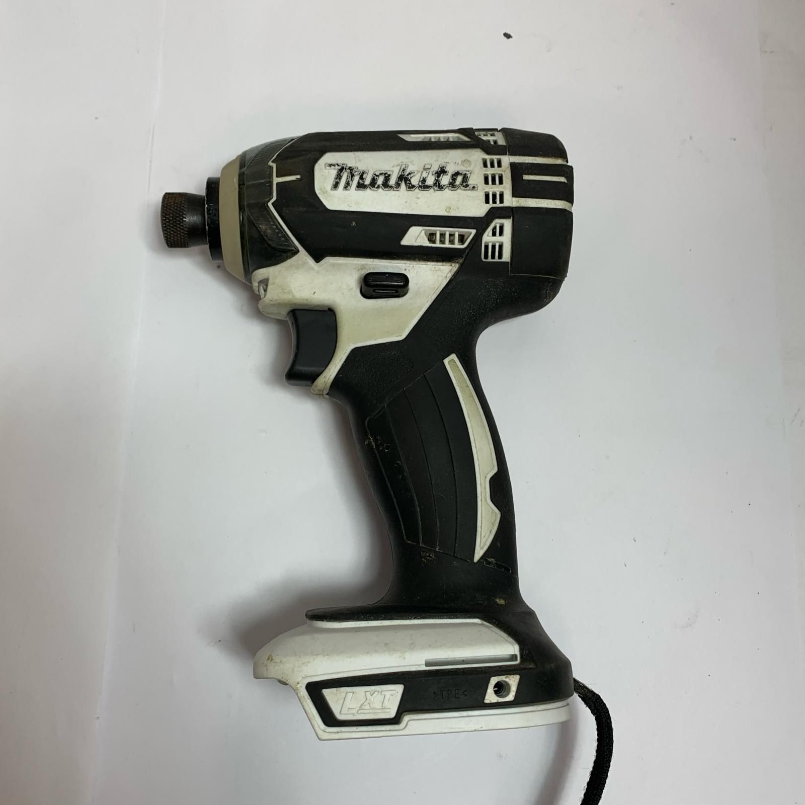 ♭♭MAKITA マキタ 充電式インパクトドライバ 本体のみ TD138D ホワイト