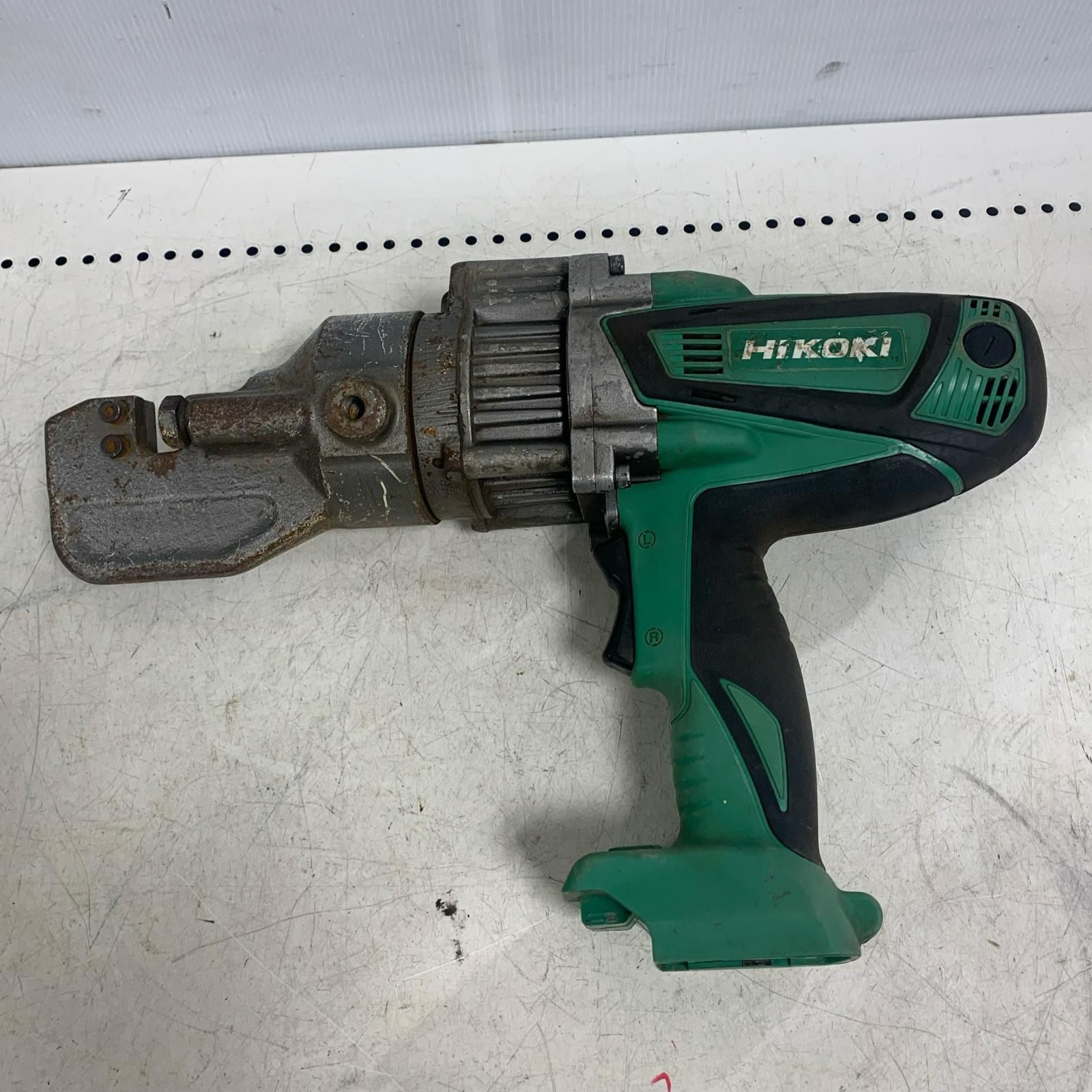 ♭♭HiKOKI ハイコーキ コードレス鉄筋カッター 充電器 充電池2個 ケース付 CF18DSL