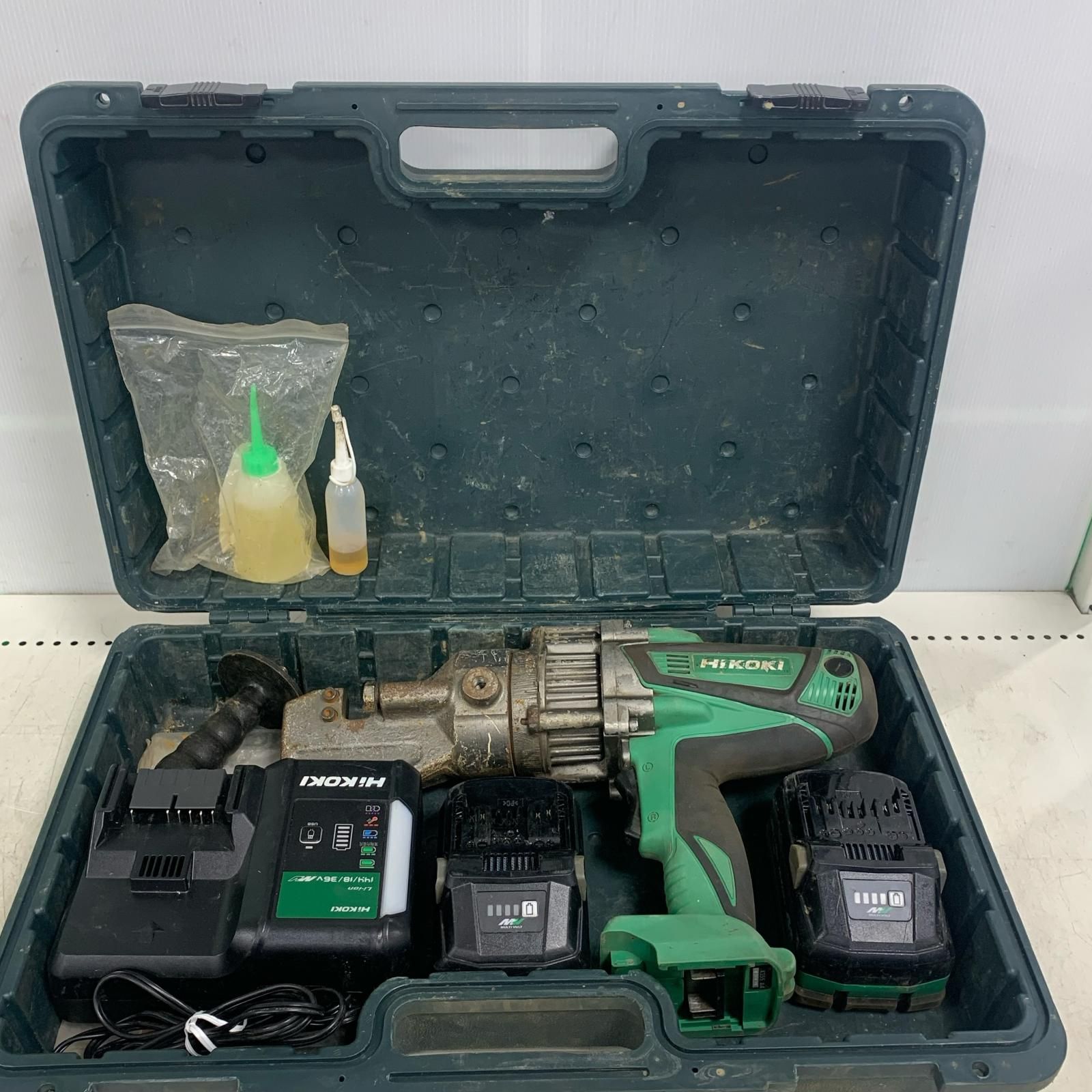 ♭♭HiKOKI ハイコーキ コードレス鉄筋カッター 充電器 充電池2個 ケース付 CF18DSL