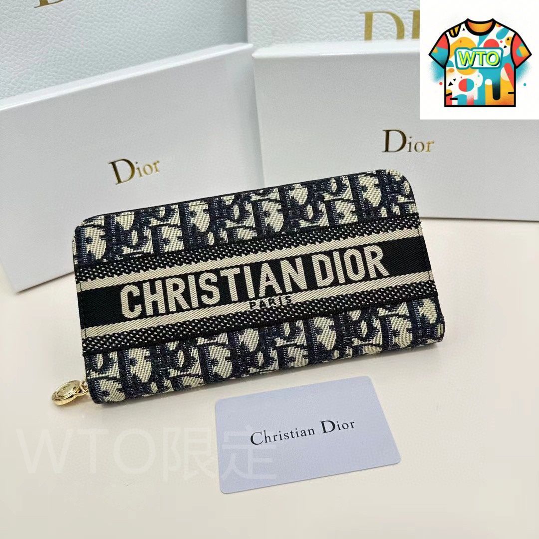 今日 Dior ディオール 小牛皮財布 刺しゅう細工精巧 仕上げが精良