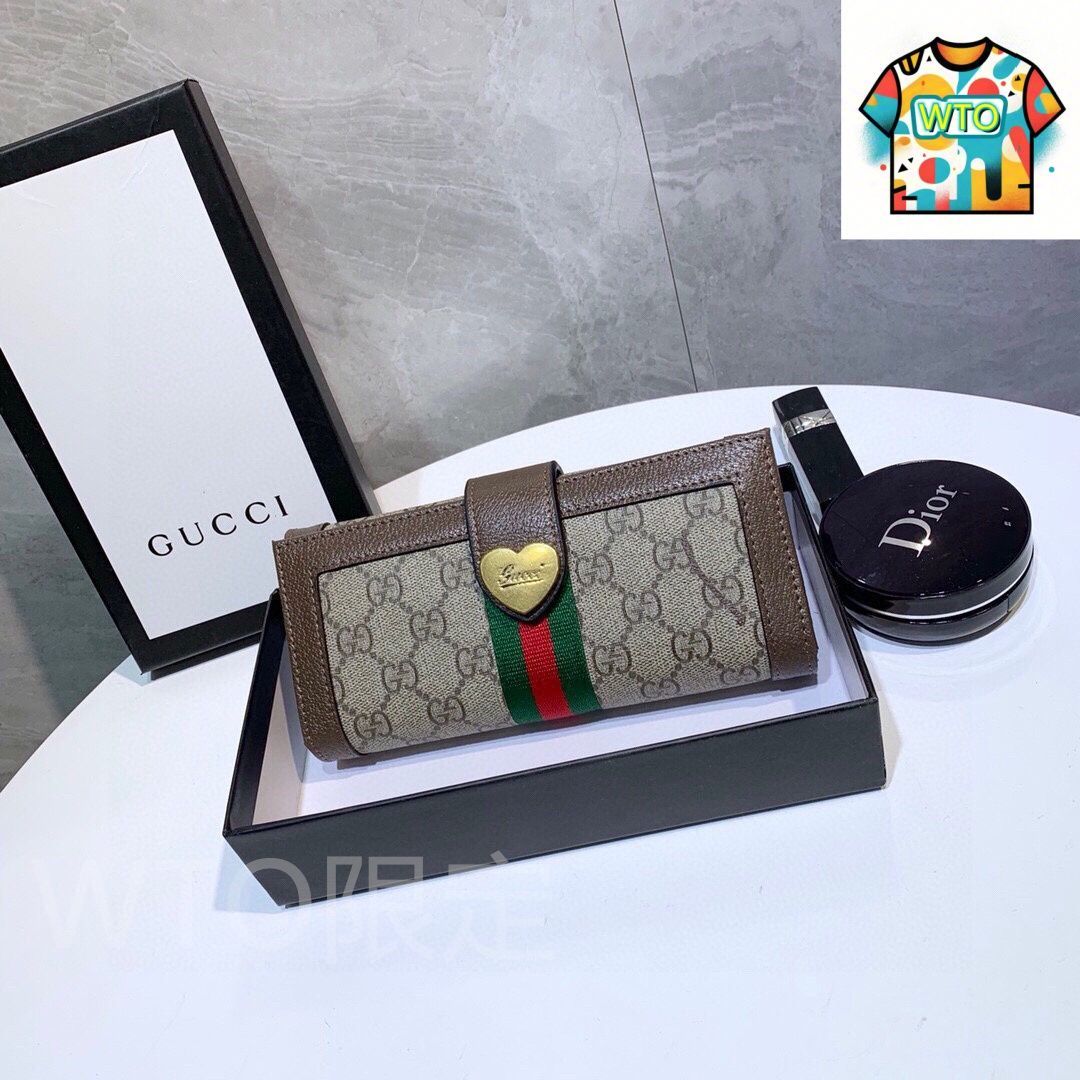 今日 Gucci グッチ クラシック二つ折りシリーズ 牛皮×PVC素材で作り精巧耐久性に優れる