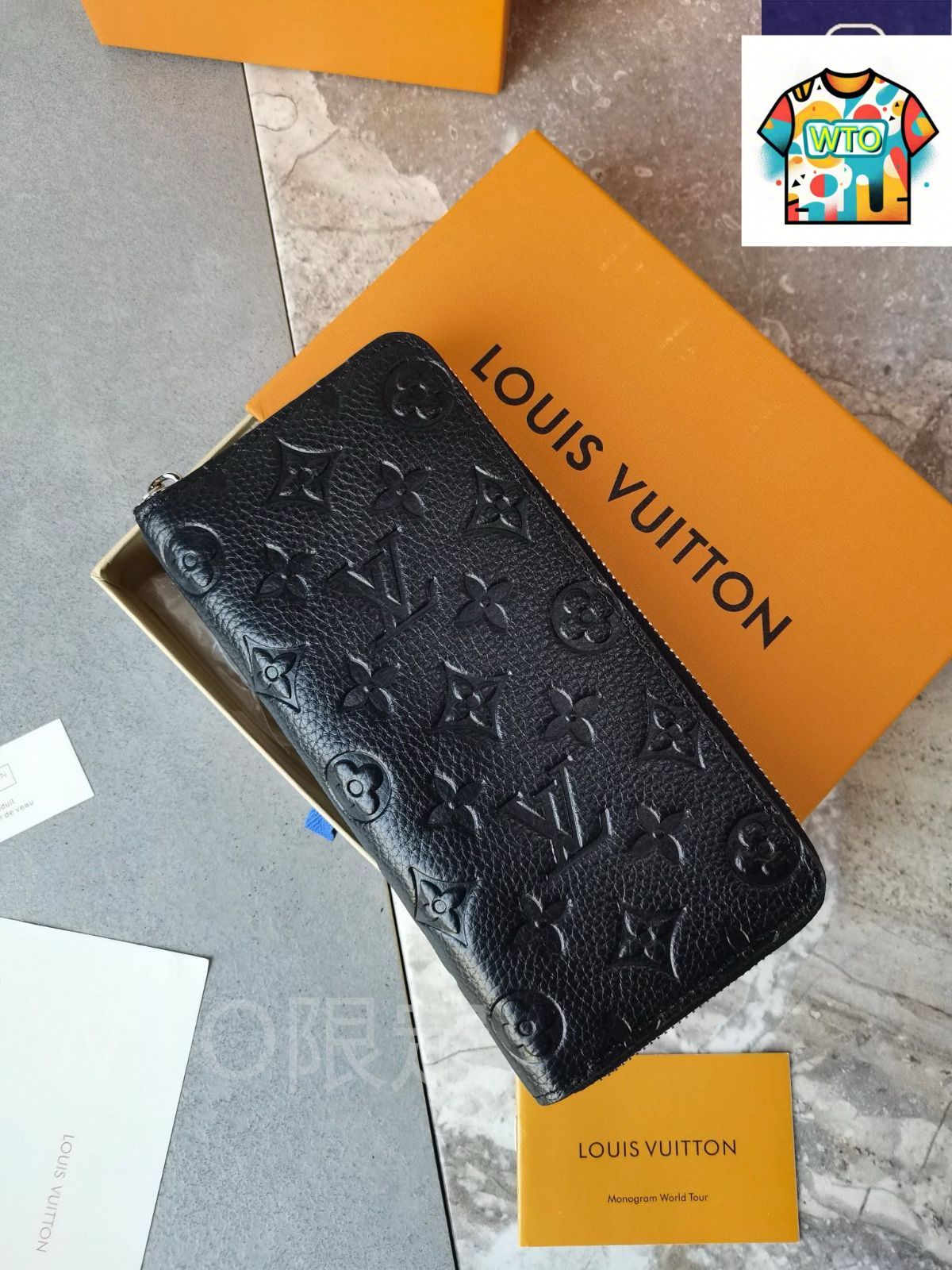 今日 Louis Vuitton ルイヴィトン ジッピー ヴァーティカル 財布 クラシックモノグラム圧印とジッパー開閉で収納を保護