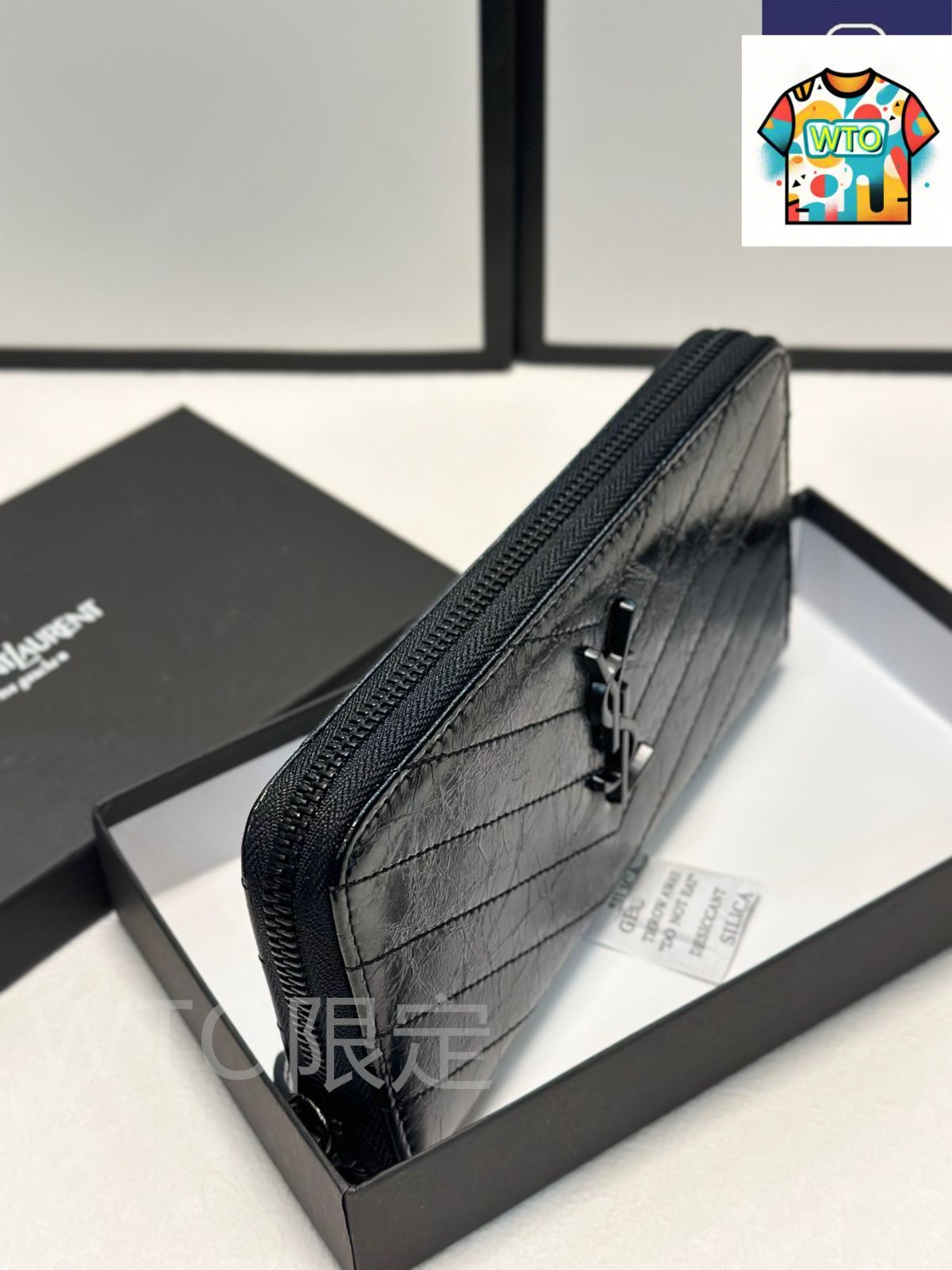 輸入オイルレザー小牛皮で質感に優れ