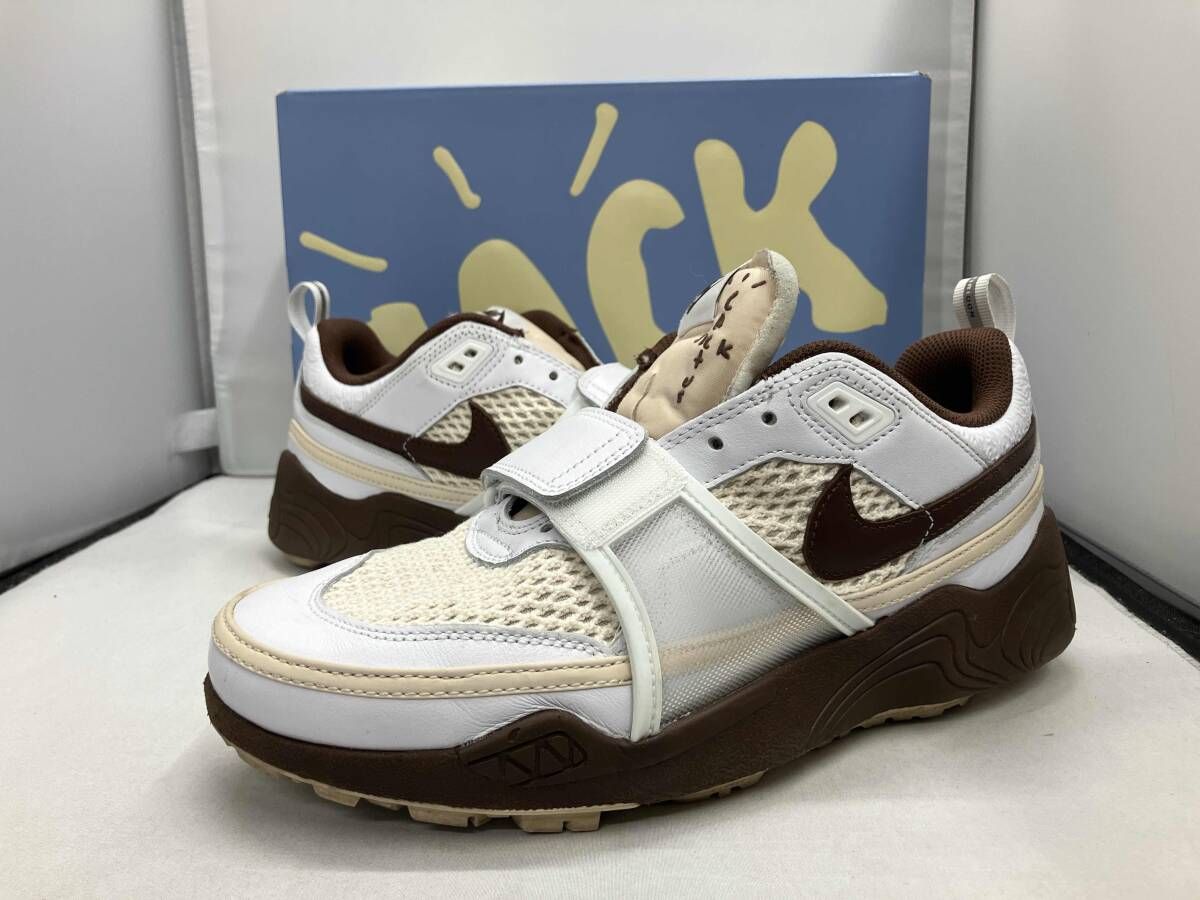 箱付き】 TRAVIS SCOTT×NIKE ZOOM FIELD JAXX WHITE AND LIGHT