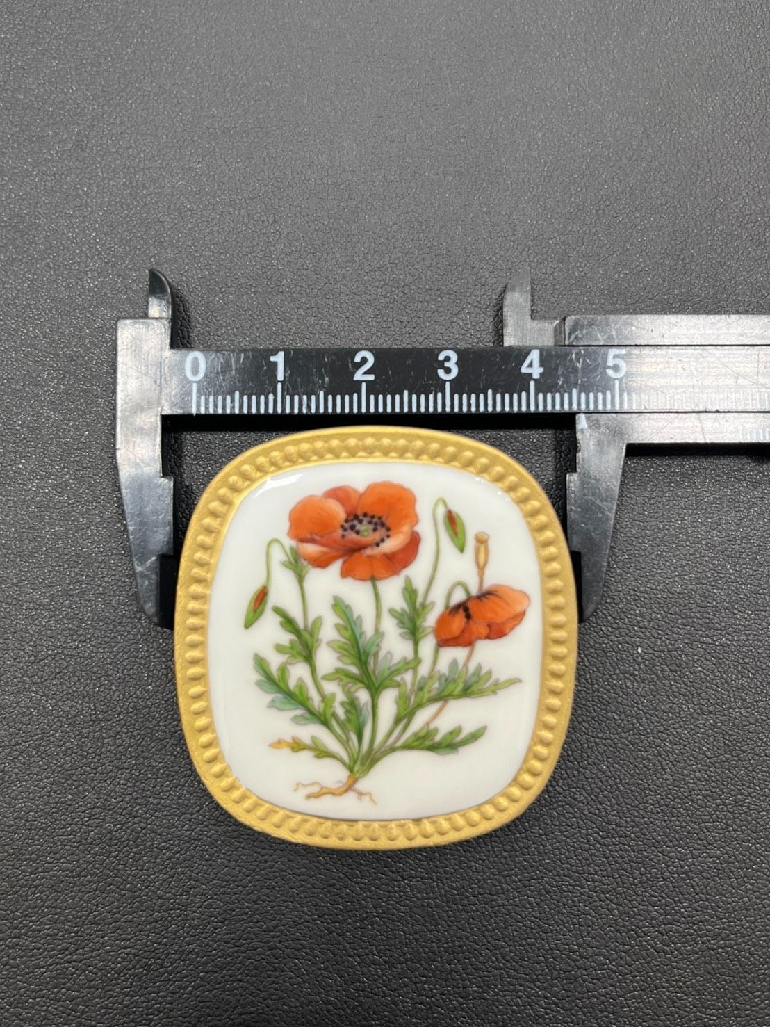 ◇ ロイヤルコペンハーゲン ブローチ フローラダニカ ◇ ロイヤル