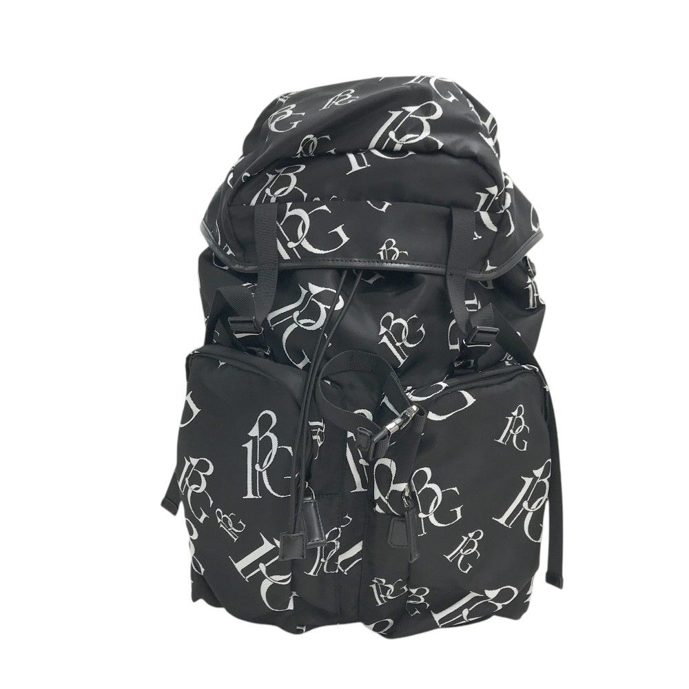 1PIU1UGUALE3 GOLF リュック 総柄 ブラック系 240101554849 ゴルフウェア ストスト