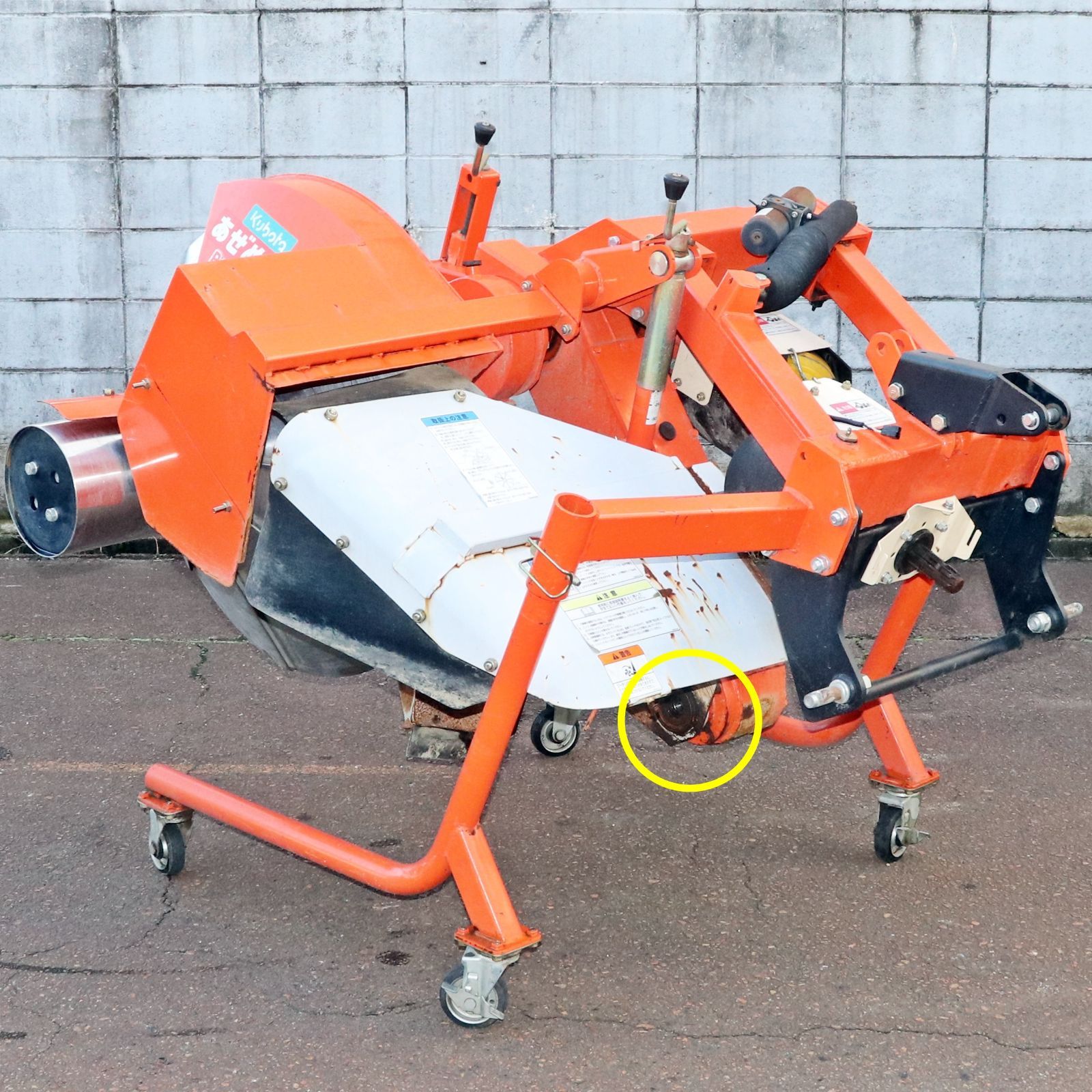 新潟発 引取限定 クボタ あぜぬり機 BSK850MH ライデン リモコン付 動作確認済 美品 中古 畔塗 くろぬり 倉庫保管 コバシ アゼローター キャスター 新潟発 クボタ 畔塗機 BSK850MH 中古 ジャンク 部品取り 動作未確認