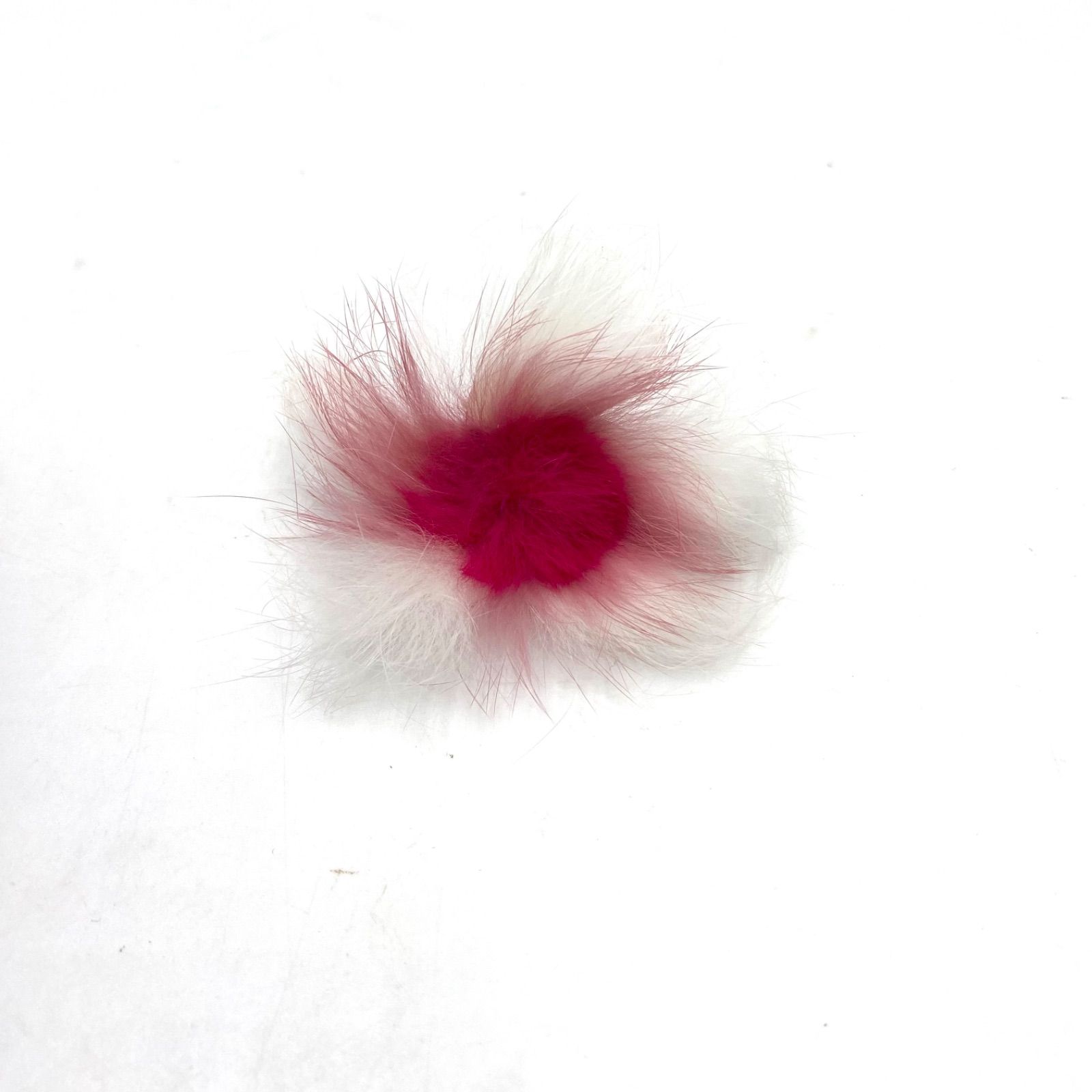 FENDI フェンディ ブローチ コサージュ ファー フラワー モチーフ ホワイト ピンク 系