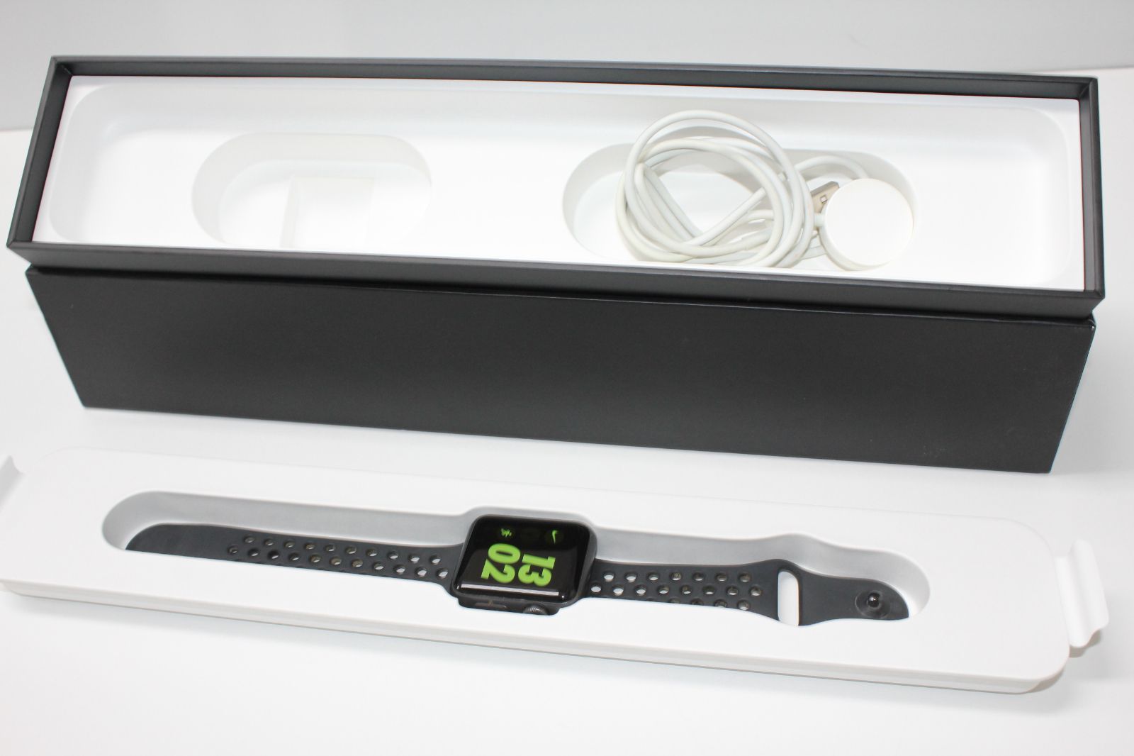 Apple Watch Nike Series 3 GPS 38mm A1858 MQKY2J A