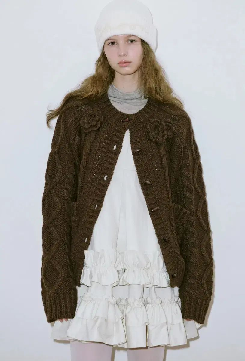  シヌーン フリル スリーブレス ワンピース - クリームエル 長袖 七分袖 ミニワンピース