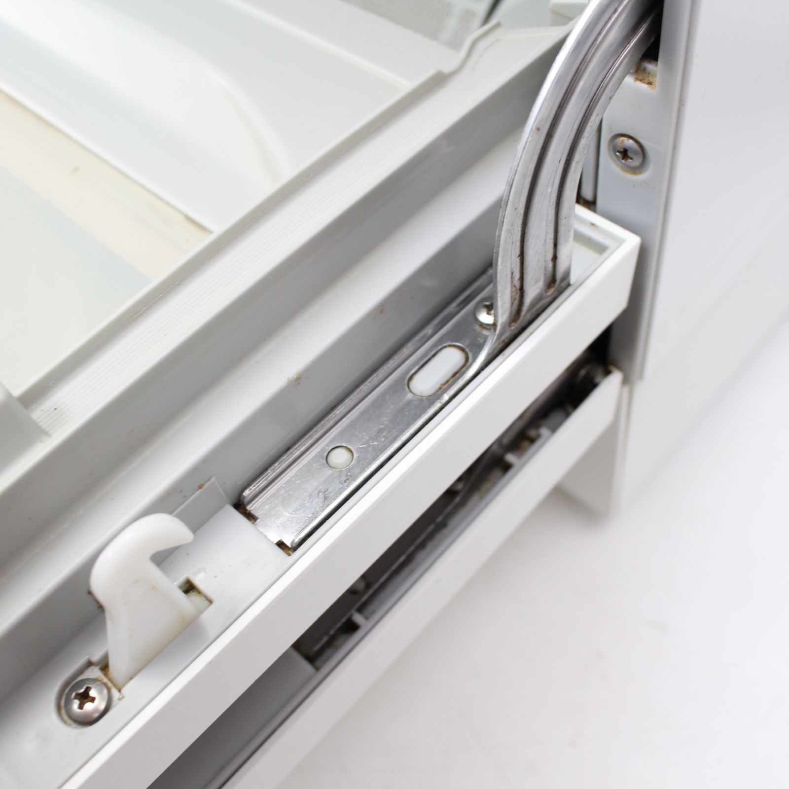 サンディベージュ