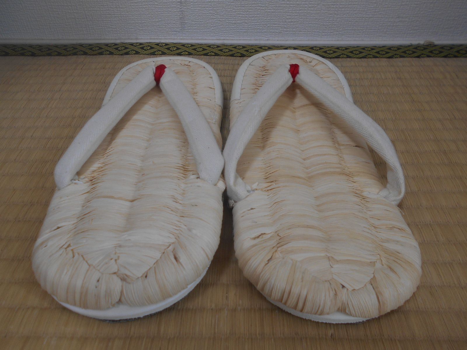 実用タイヤゴム裏の藁草履　雪駄　唐黍　たたみ　赤　25.0-27.0cm　大工職人さんにもお勧め
