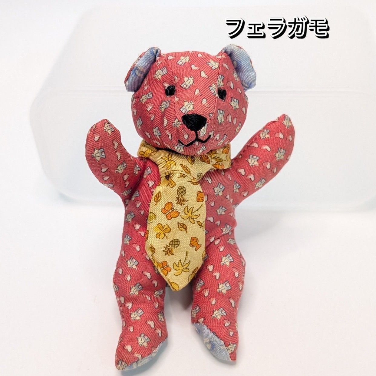 フェラガモ Salvatore Ferragamo テディベア 総柄 イタリア製 希少