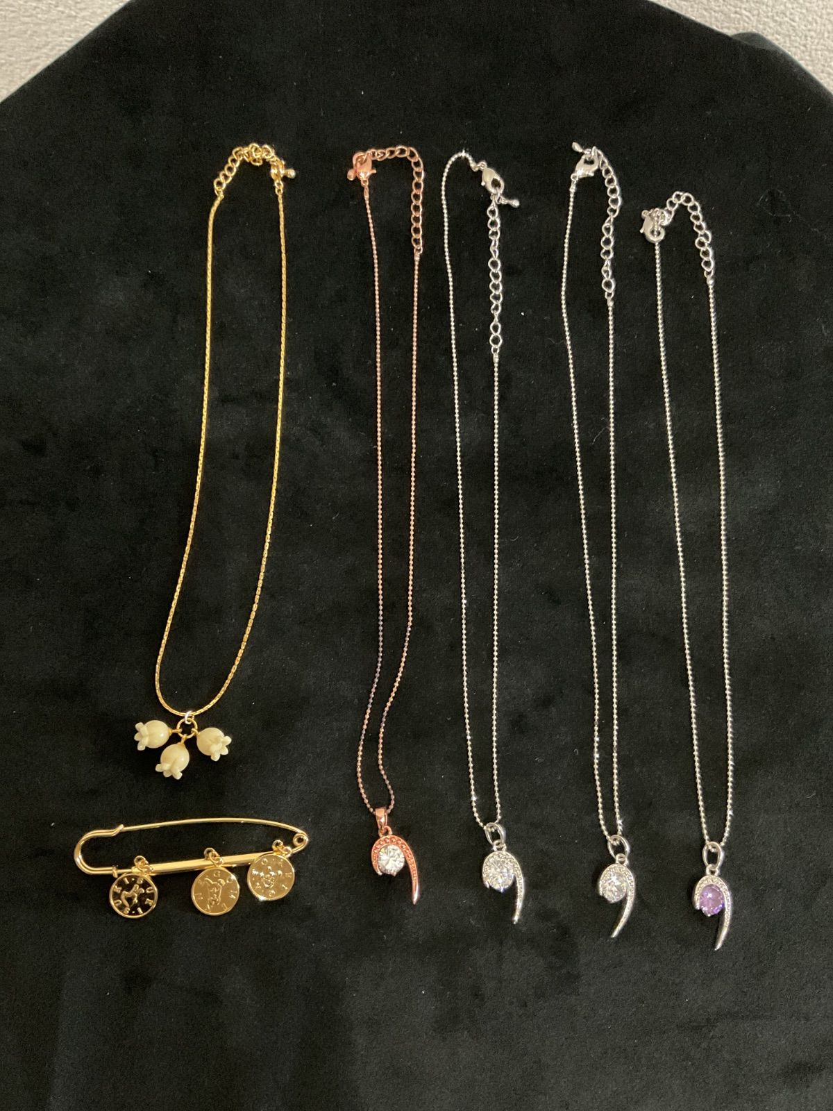 アクセサリーまとめ売り　2.2キロ アクセサリーまとめ売り No173 - メルカリ