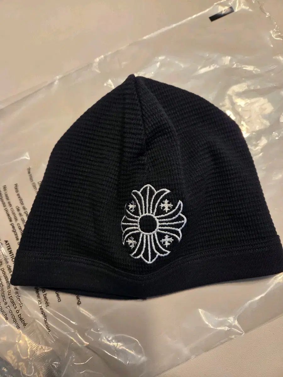 CHROME HEARTS クロムハーツ PLUS クロス ワッフル ニット スカル キャップ ビーニー ブラック