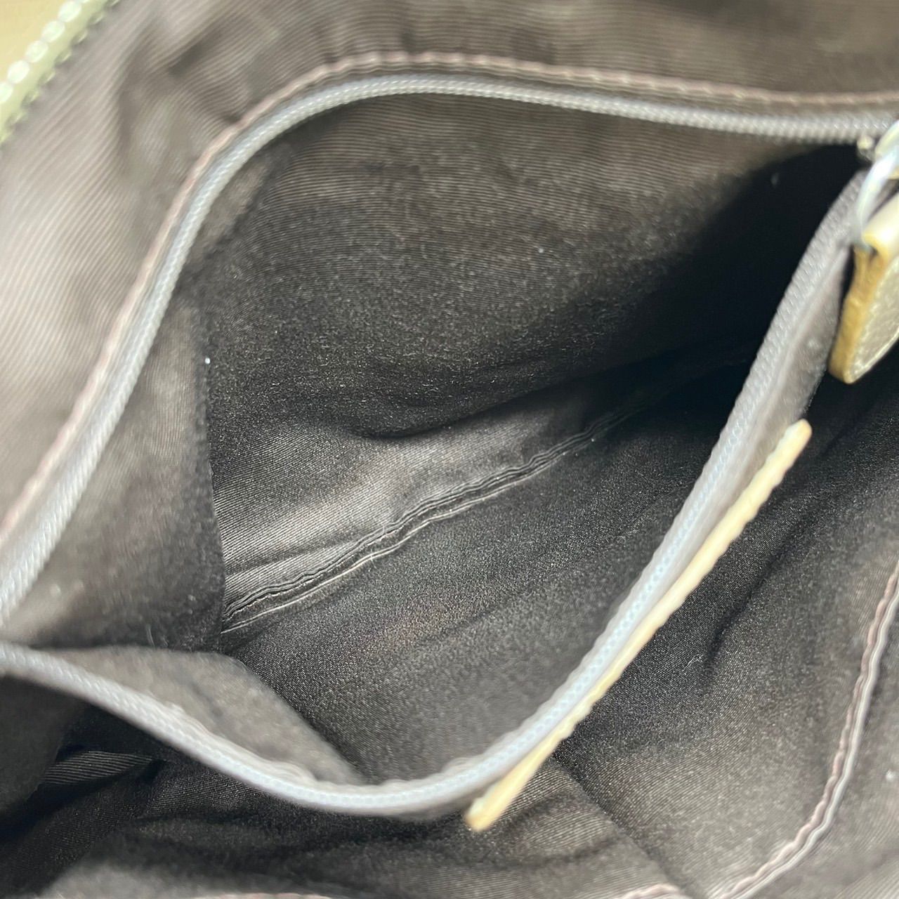 良品】 Coach Vintage y2k Signature Medium Soho Flap Shoulder bag 