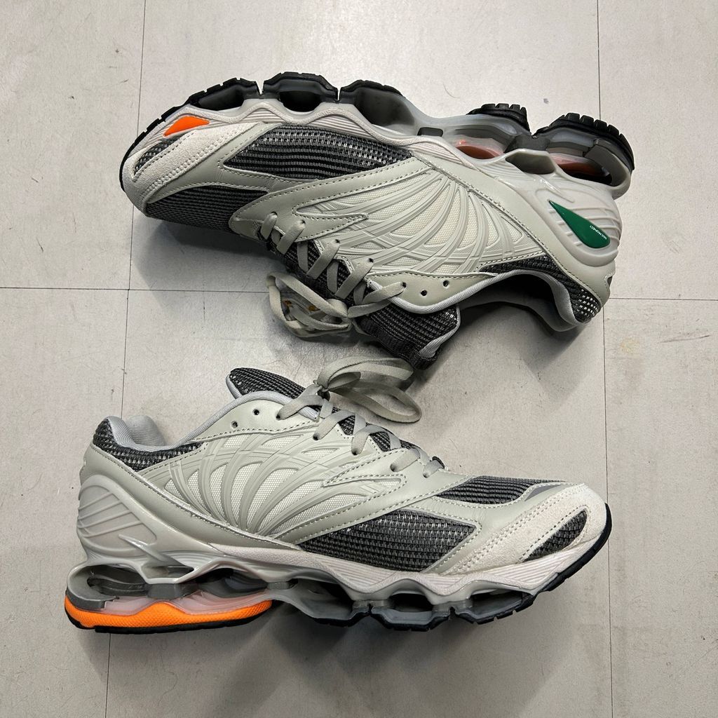 MIZUNO×Graphpaper ミズノ×グラフペーパー 24AW WAVE PROPHECY LS 