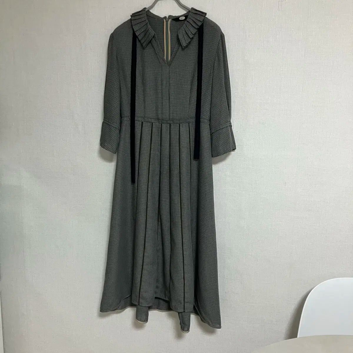 DEWL 듀엘 チェック パータン プリーツ タイ ロング ONE PIECE 55