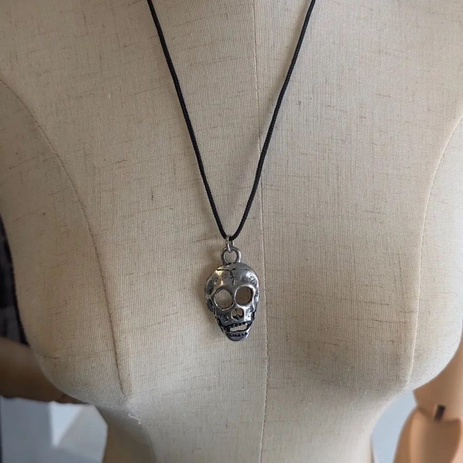 イタリアより メタル スカル ペンダント ネックレス、ヴィンテージ80