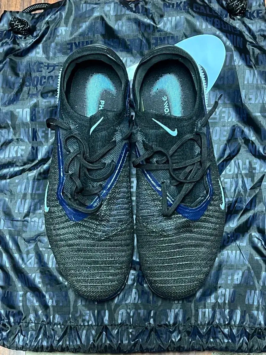 ナイキ FANTOM VI ロー エリート FG 26.5cm