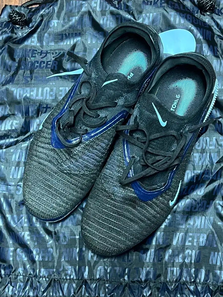 ナイキ FANTOM VI ロー エリート FG 26.5 cm