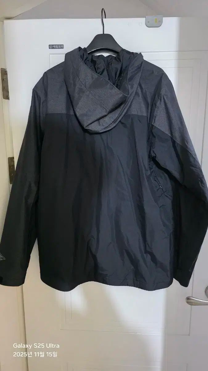 コロンビア ブラック 防水 WHO フード ウインドブレーカー ジャケット L