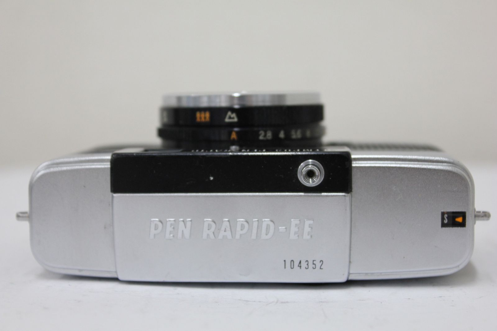 コンパクトカメラ