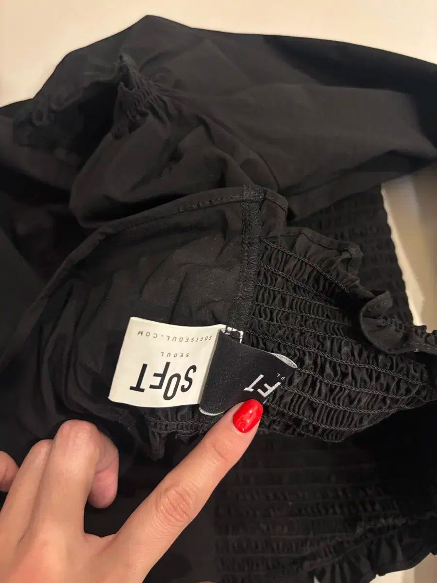 SOFT SEOUL ソフトソウル ブラウス ブラック