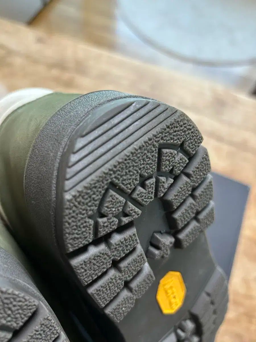 ゴアテックス ビブラム