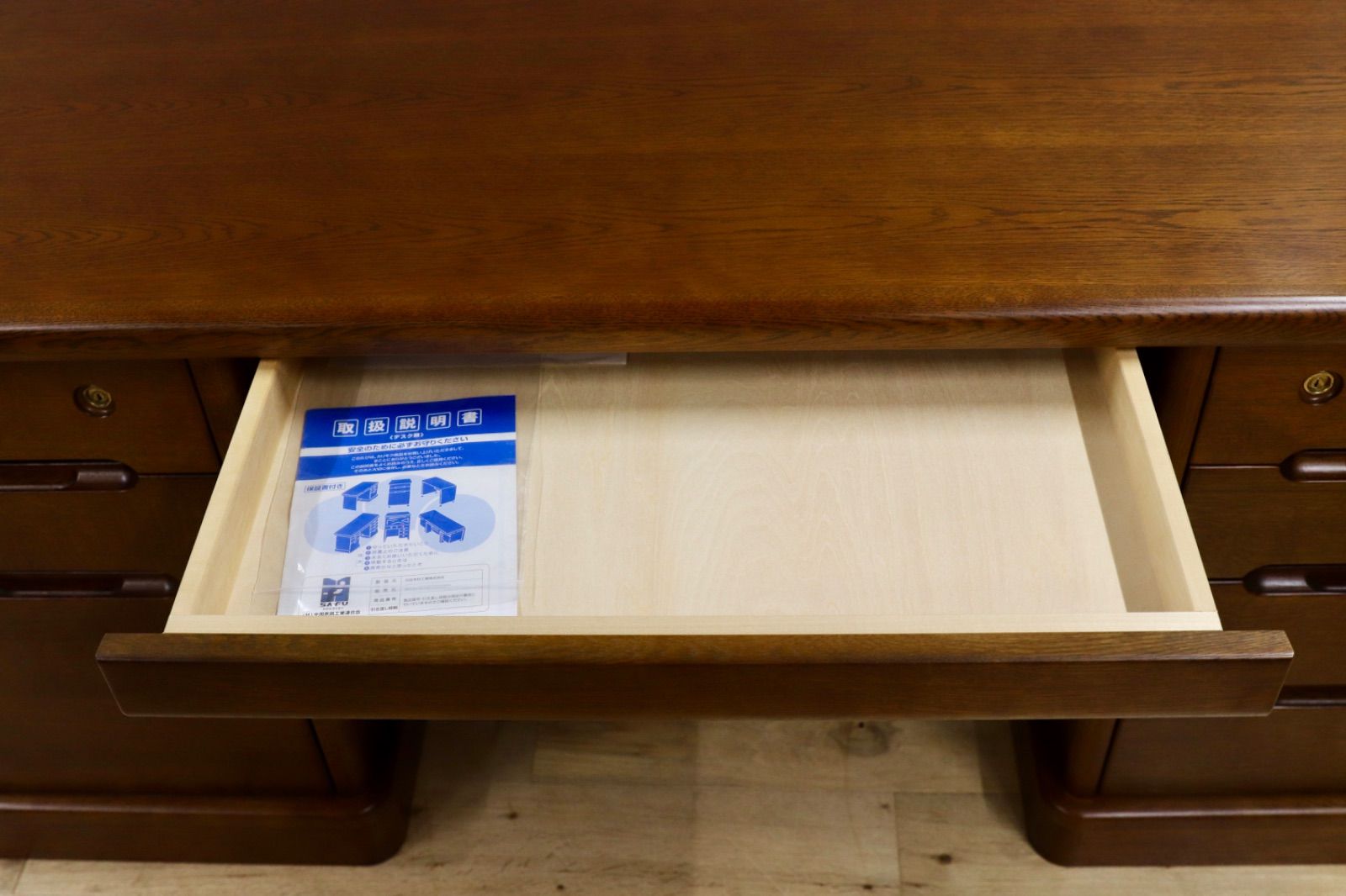 GMIK614○karimoku / カリモク コロニアル ヴィンテージ デスク 書斎机