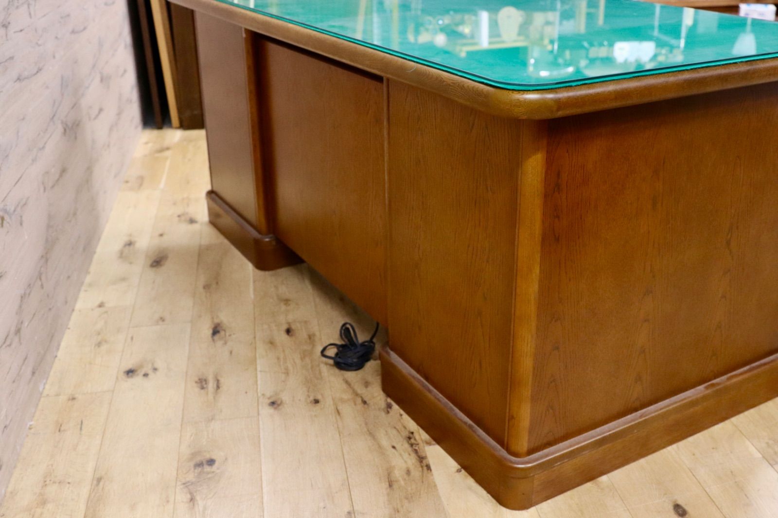 GMIK614○karimoku / カリモク コロニアル ヴィンテージ デスク 書斎机